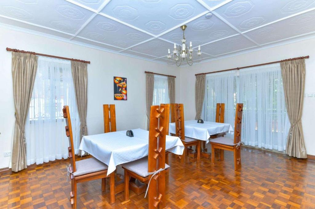Istumisnurk majutusasutuses The Premier Suites
