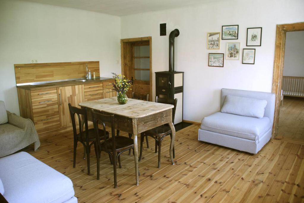 Birdsong Cottage - peaceful country retreat - Casa De Una Habitación