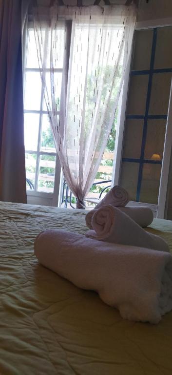 Postel nebo postele na pokoji v ubytování Cleo sweet room