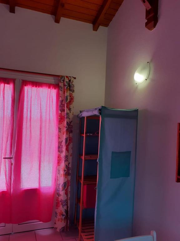 Postel nebo postele na pokoji v ubytování ARCHE DE L'ISLE