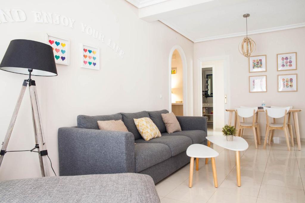 Entre el Centro y la Mezquita Totalmente climatizado Parking Gratuito - 8