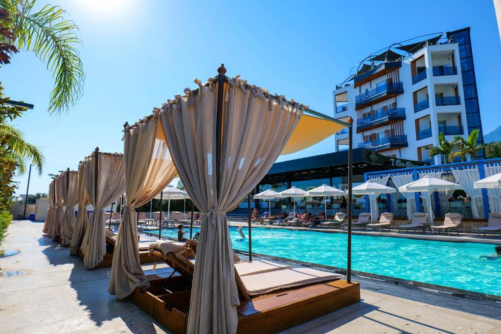Blue Boutique Hotel - Image 3