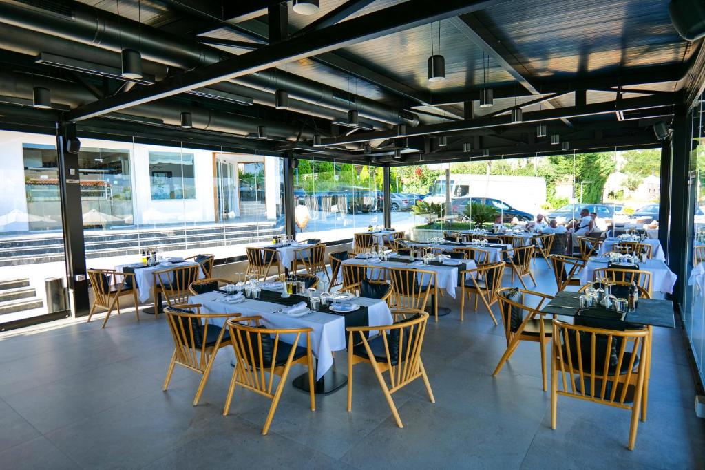 Blue Boutique Hotel - Image 4