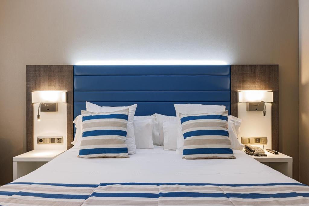 Hotel Ronda Lesseps - Resim 12