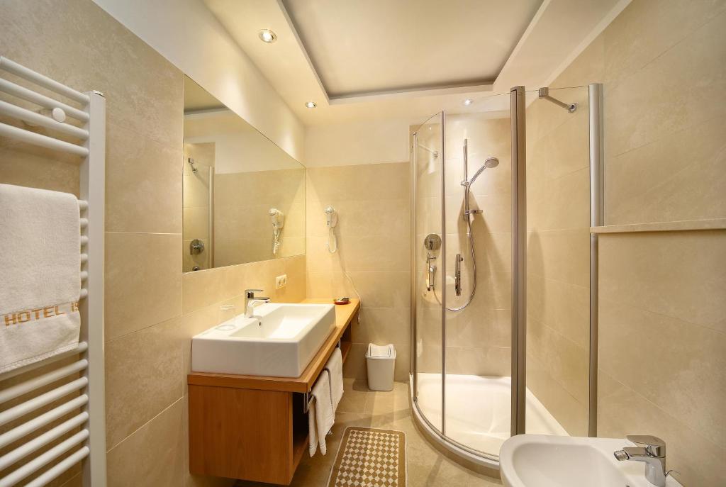 Koupelna v ubytování Hotel Isabella