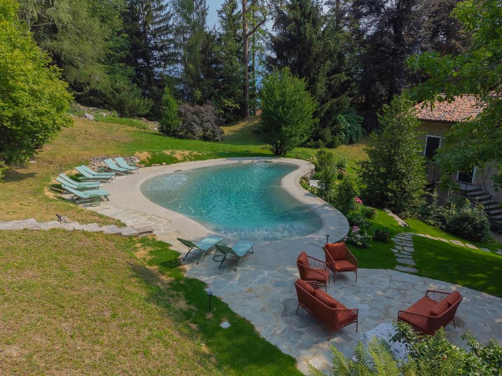 Bazén v ubytování Villa Riva Bellagio with Pool & Garden by Rent All Como nebo v jeho okolí