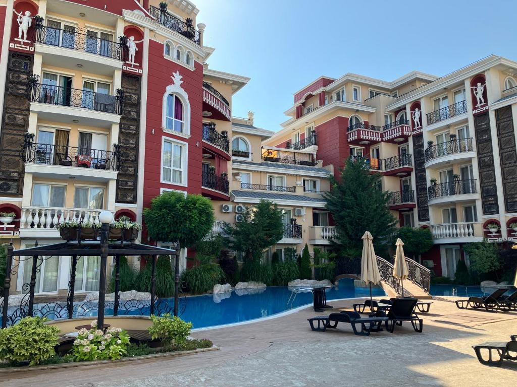 Bazén v ubytování MESSEMBRIA RESORT nebo v jeho okolí