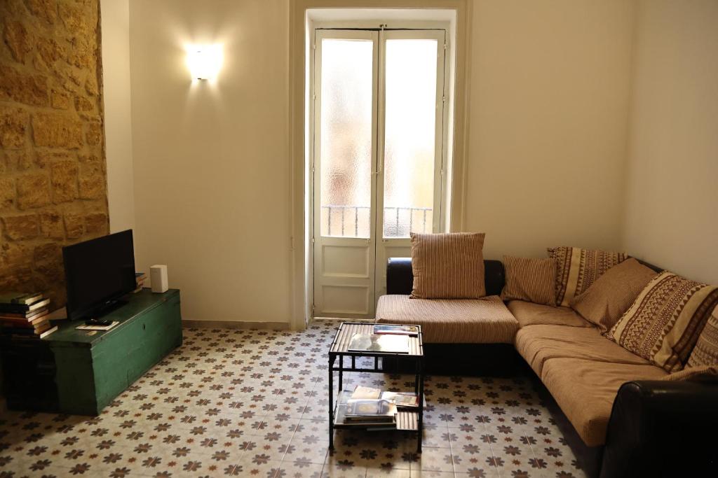 Telewizja i/lub zestaw kina domowego w obiekcie Charme in centro - Tourist rental