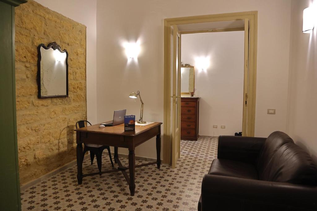 Zdjęcie z galerii obiektu Charme in centro - Tourist rental w mieście Agrigento