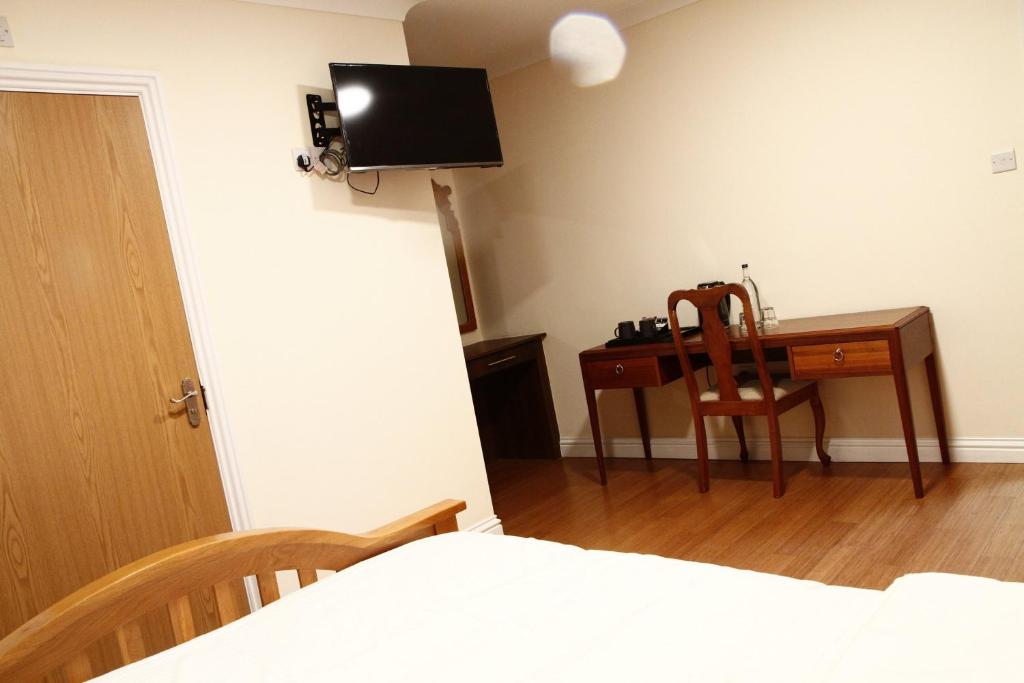 The Bell and Bottle - Standard Double Room