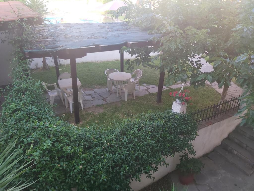 Vonkajšia záhrada v ubytovaní Kali View Apartment