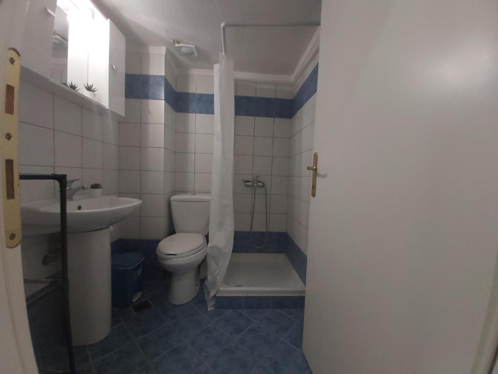 Kúpeľňa v ubytovaní Kali View Apartment