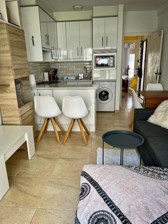 Fotografia z galérie ubytovania Lovely 1bedroom renewed apartment with 3 pools v destinácii Torrevieja