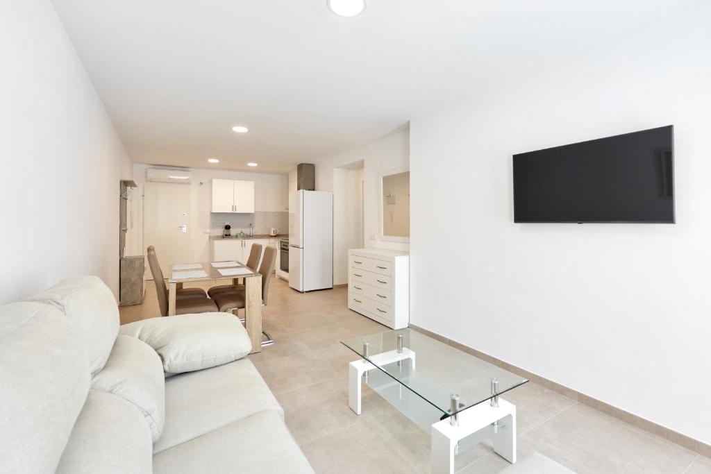 Kuchyň nebo kuchyňský kout v ubytování Sonrisa Deluxe Apartments, Levante