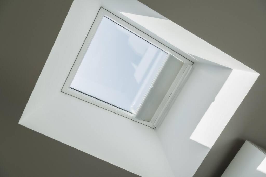 Fotografie z fotogalerie ubytování SK67 Modern and bright Loft with free Parking v destinaci Lidingö