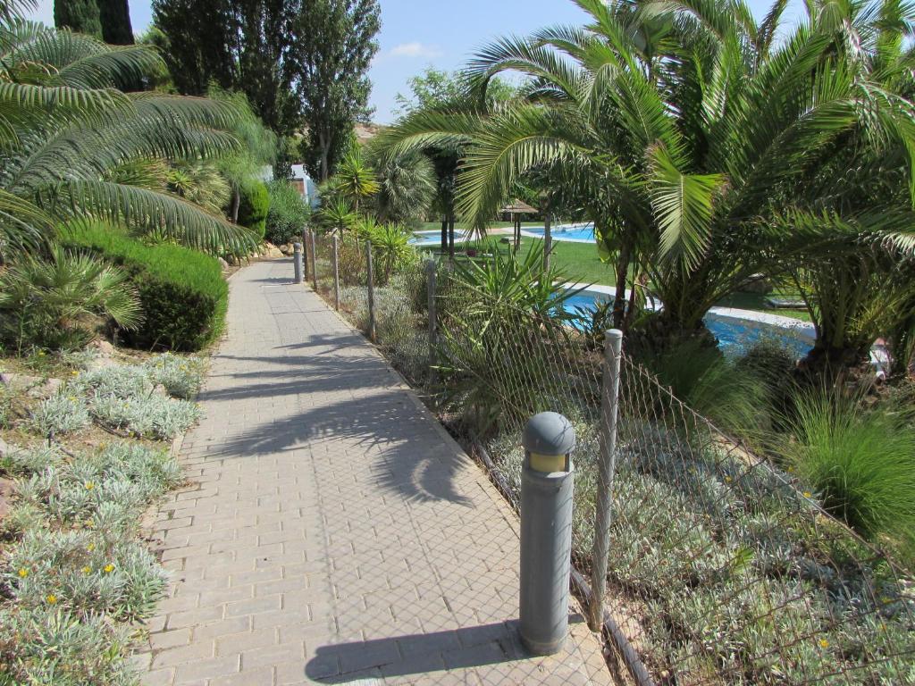 Bazén v ubytování GOLF RESORT APARTMENT nebo v jeho okolí