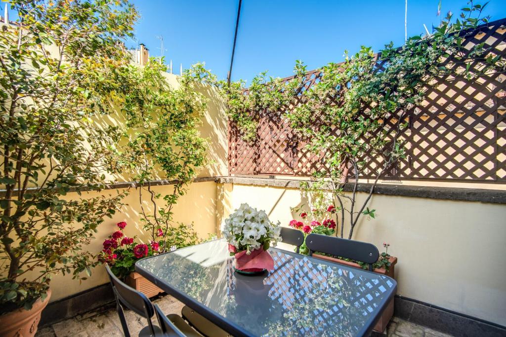 A garden outside Trevi's Roof Terraces