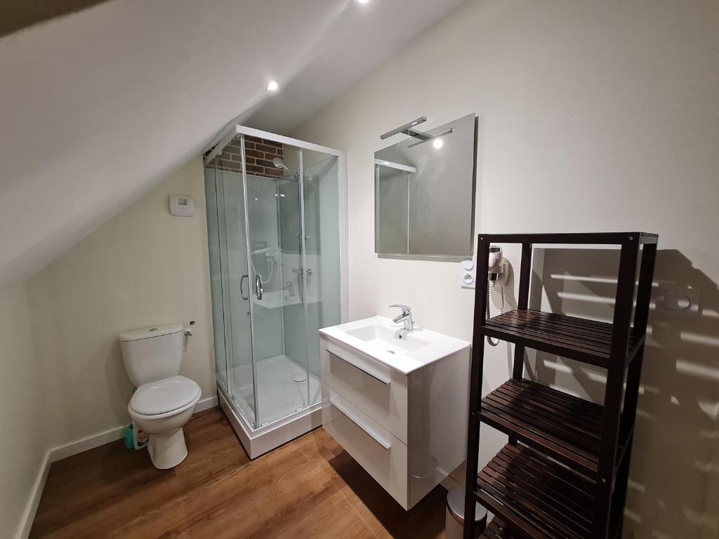 Koupelna v ubytování Le Faubourg - Gîte et chambres d'hôte