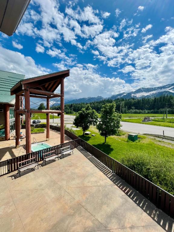 Nespecifikovaný výhled na hory nebo výhled na hory při pohledu z hotelu