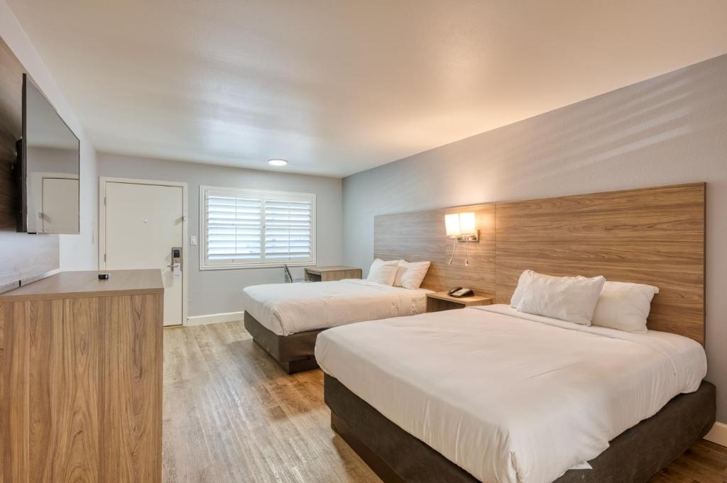 Vagabond Inn San Luis Obispo - Chambre Queen Avec Deux Lits Queen