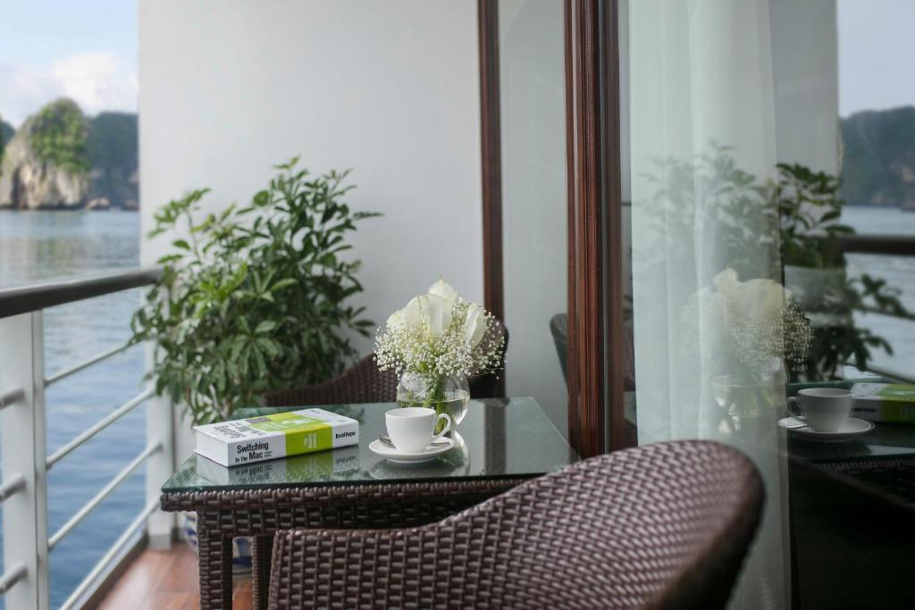 Mon Cheri Cruises - 7