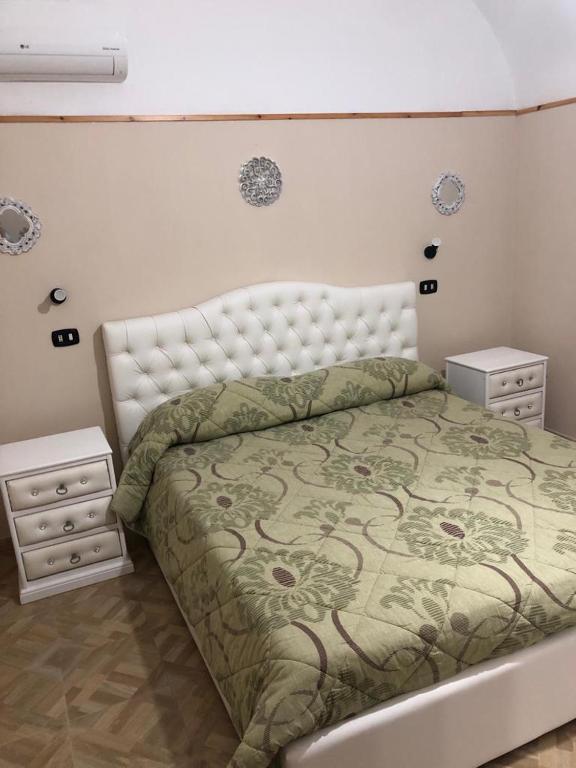 HOME VESUVIUS - Housity