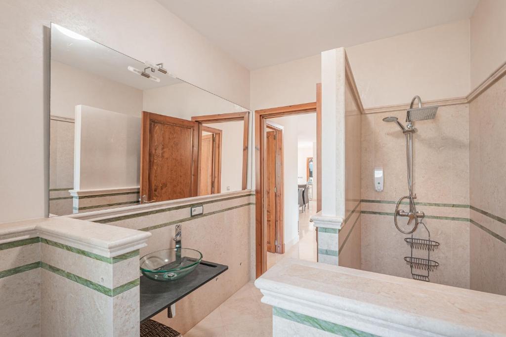A bathroom at Eco Villa Na Clavet