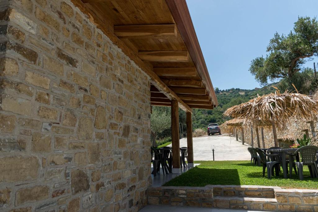 Zdjęcie z galerii obiektu Country House L'antica pietra w mieście Perdifumo