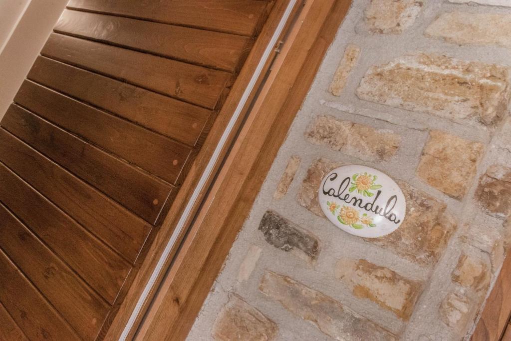 Certyfikat, podpis lub inny dokument wystawiony w obiekcie Country House L'antica pietra