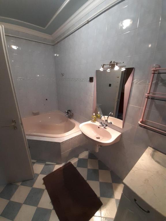 Kúpeľňa v ubytovaní Gábor Pál 1 Apartman 1 szoba