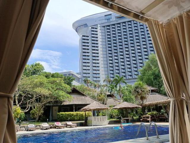 Let's Hyde Pattaya Resort & Villas - Pool Cabanas - Resim 14