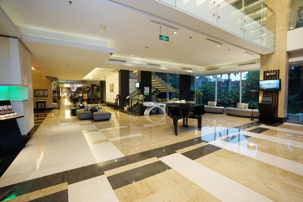 Posezení v ubytování Holiday Inn Bandung Pasteur by IHG