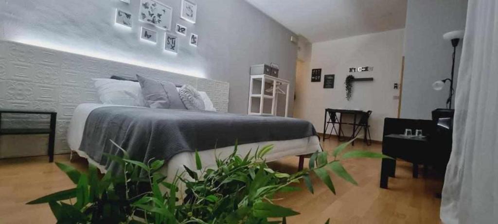 Posteľ alebo postele v izbe v ubytovaní Laura Home