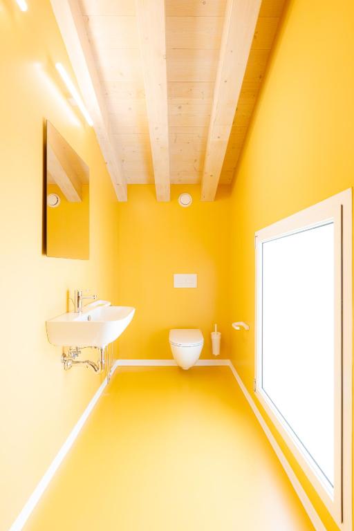 Zdjęcie z galerii obiektu Nomad Hostel w mieście Treviso