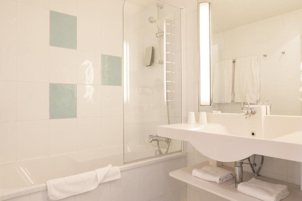 Holiday Inn Lille Ouest Englos by IHG - Twin Room With Sofa Bed