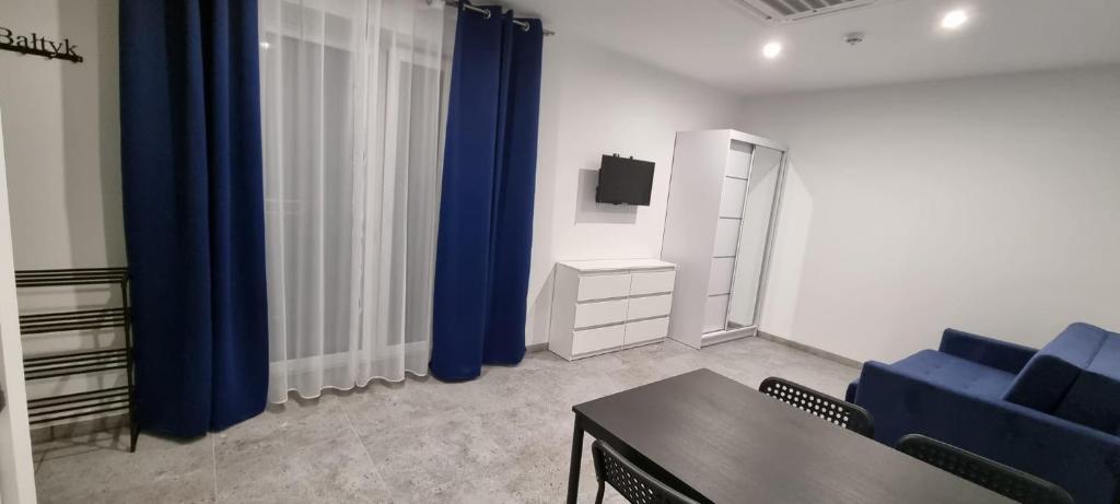 Apart Bałtyk Pokoje & Apartamenty - Appartement Avec Balcon