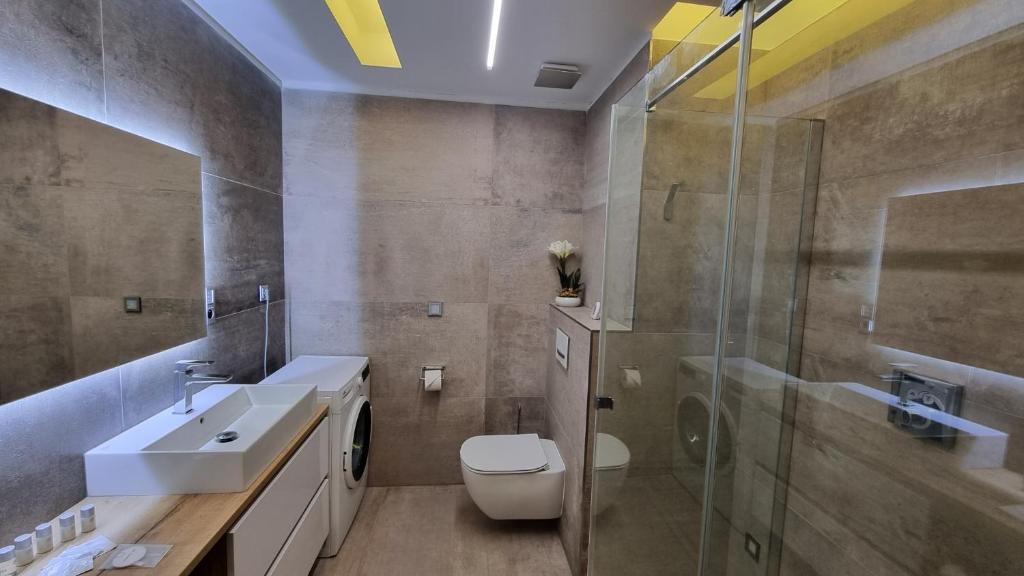 Łazienka w obiekcie Apartment No. 29 - Riviéra Lipno nad Vltavou 511
