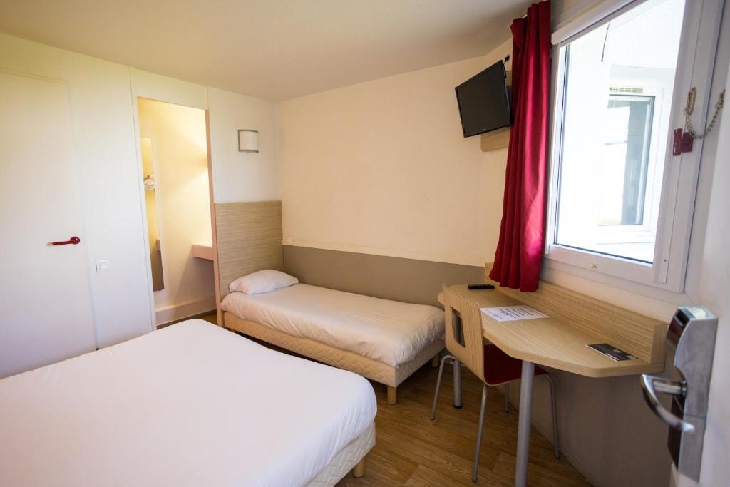 Première Classe Cherbourg - Tourlaville - Standard Family Room