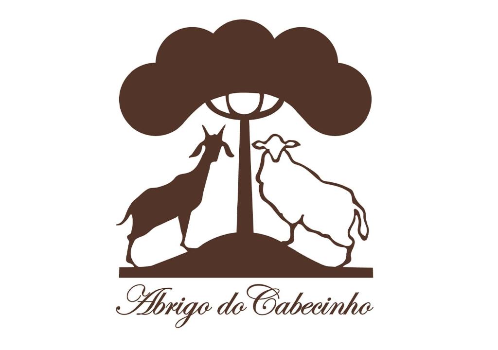 un logo con un albero con due animali e le parole "re dell'eccellenza" di ABRIGO DO CABECINHO - SERRA DA ESTRELA a Cortes do Meio