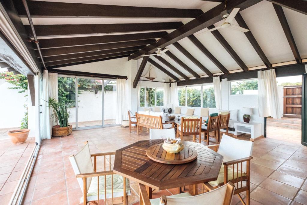 Villa con piscina privada, acceso al mar y A/C, Cap den Font ...