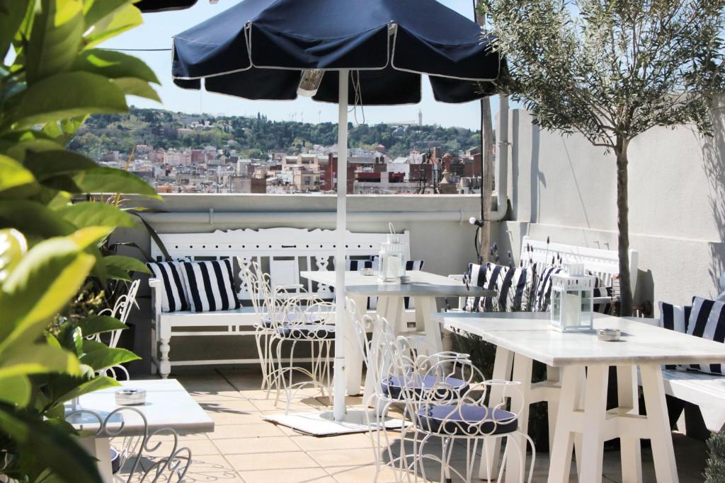 Hotel Midmost by Majestic Hotel Group - Resim 28