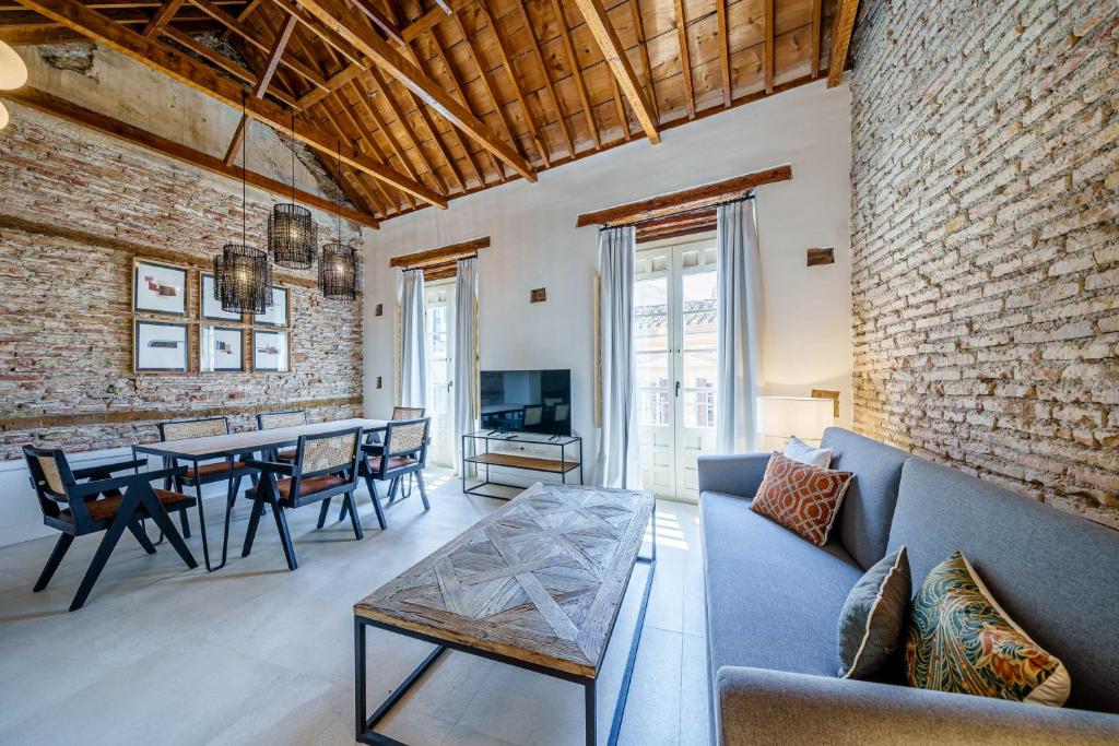 Televízia a/alebo spoločenská miestnosť v ubytovaní Homely Málaga Mariblanca 17, Vegafuente Apartments