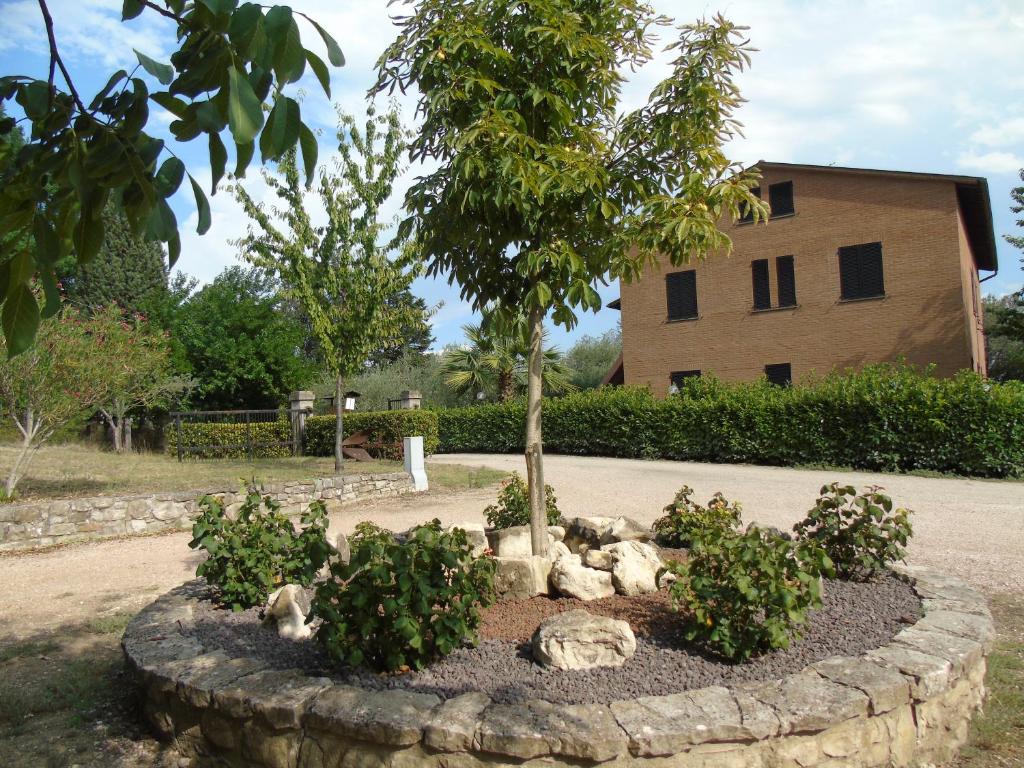 Vonkajšia záhrada v ubytovaní Agriturismo Camera Rosa