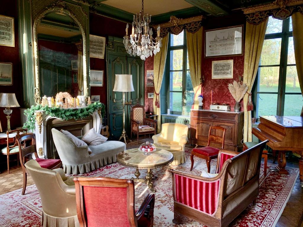 Posezení v ubytování Château de Contay Guesthouse - 1753