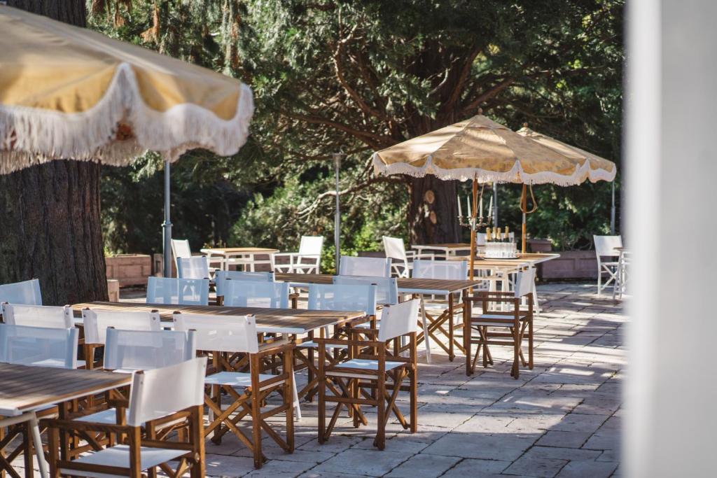 Restaurant ou autre lieu de restauration dans l'établissement Domaine La Gentilhommière