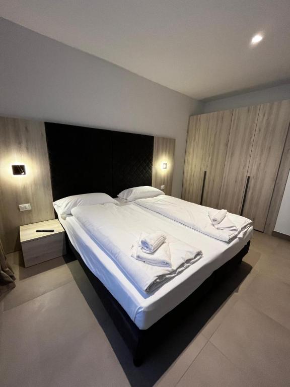 Łóżko lub łóżka w pokoju w obiekcie Bilo - Apartments for rent