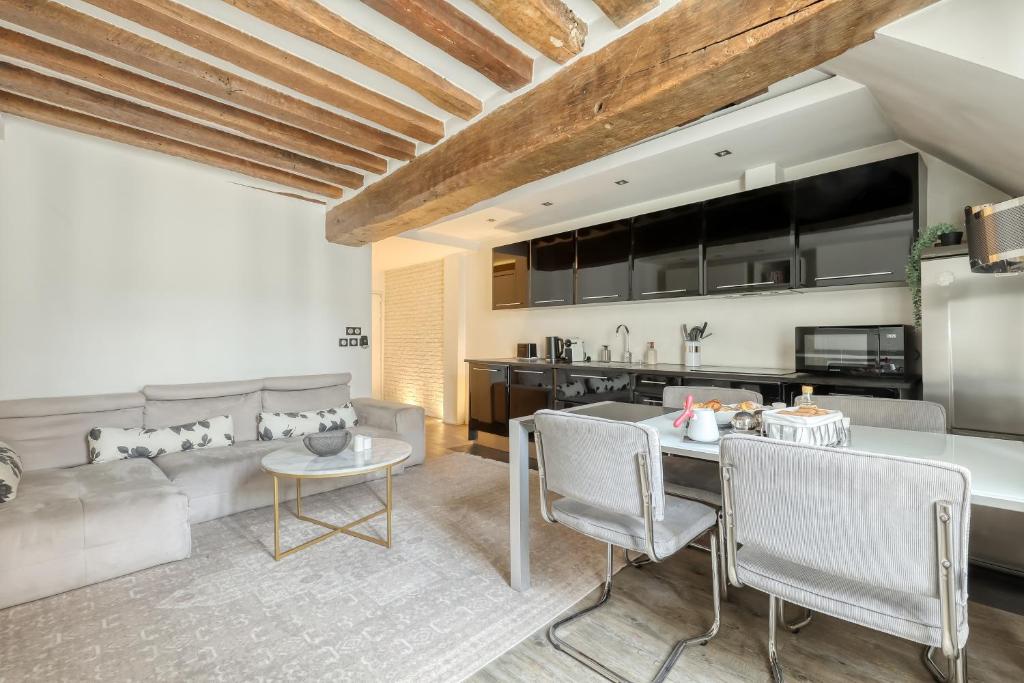 Large and Modern 1Brd Flat at Lovely Saint Germain - One-Bedroom Apartment