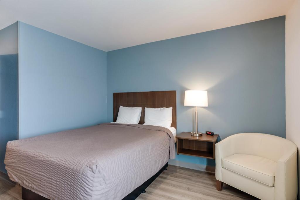 WoodSpring Suites Smyrna-La Vergne photo