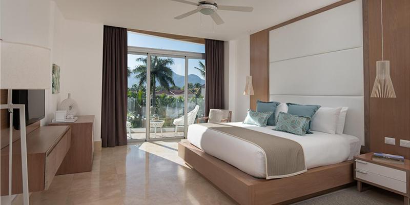 Postel nebo postele na pokoji v ubytování One Bedroom Suites_Sunrise