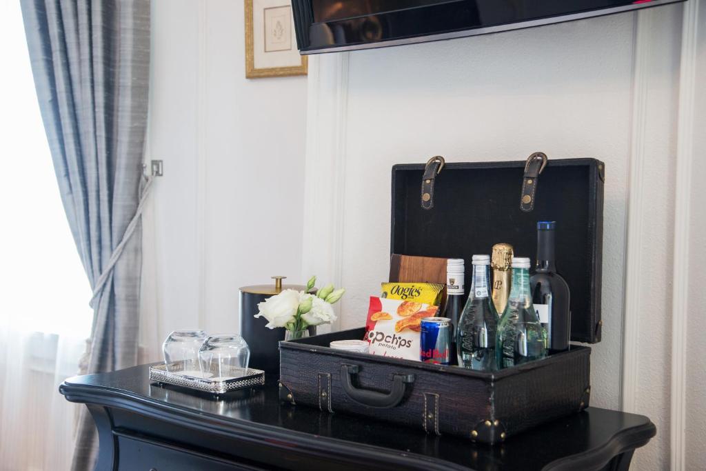 The Culver Hotel - Classic King Room